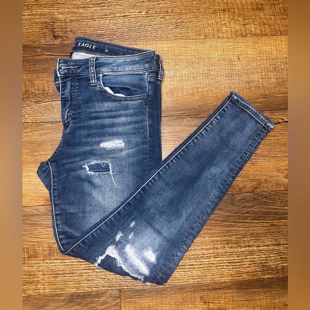 American Eagle Super Stretch ripped Jeggings size 10
